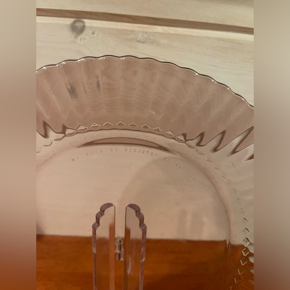 Forte Crisa Mexico Amethyst Glass Dinner Plate Vintage Scalloped Edge - Picture 2 of 6